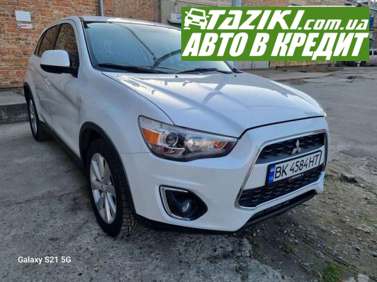 Mitsubishi Outlander, 2014г. 2л. бензин Ровно в кредит