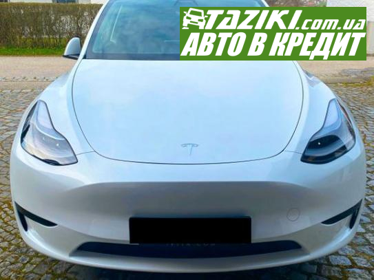 Tesla Model y, 2023г. 62л. Электро  в кредит