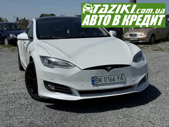 Tesla Model s, 2013г. 85л. Электро Ровно в кредит