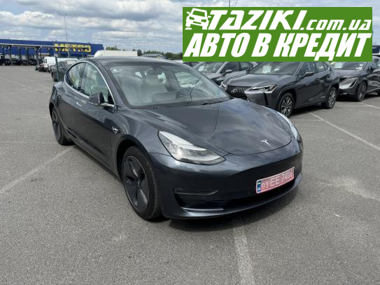 Tesla Model 3, 2019г. 50л. Электро Львов в кредит