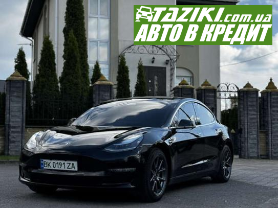 Tesla Model 3, 2019г. 78л. Электро Ровно в кредит