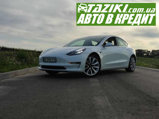 Tesla Model 3, 2018г. 68л. Электро Ровно в кредит