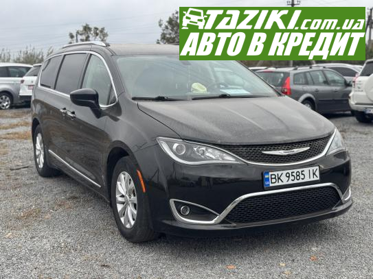 Chrysler Pacifica, 2019г. 3.6л. бензин Ровно в кредит