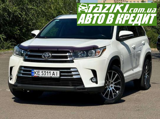 Toyota Highlander, 2018г. 3.5л. бензин Кривой Рог в кредит